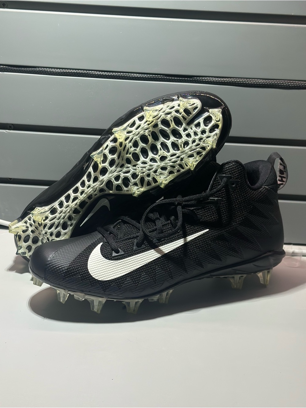 Nike Alpha Menace Pro Mid TD Football Cleats Black Size 12 New Without Box